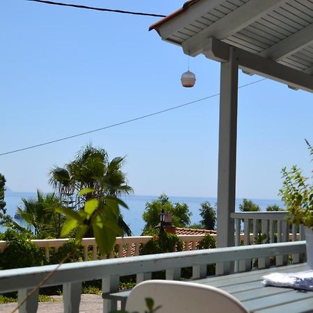 Mihaila Seaside: 2 Bedroom Bungalows Kefalonia Spartià Eksteriør billede