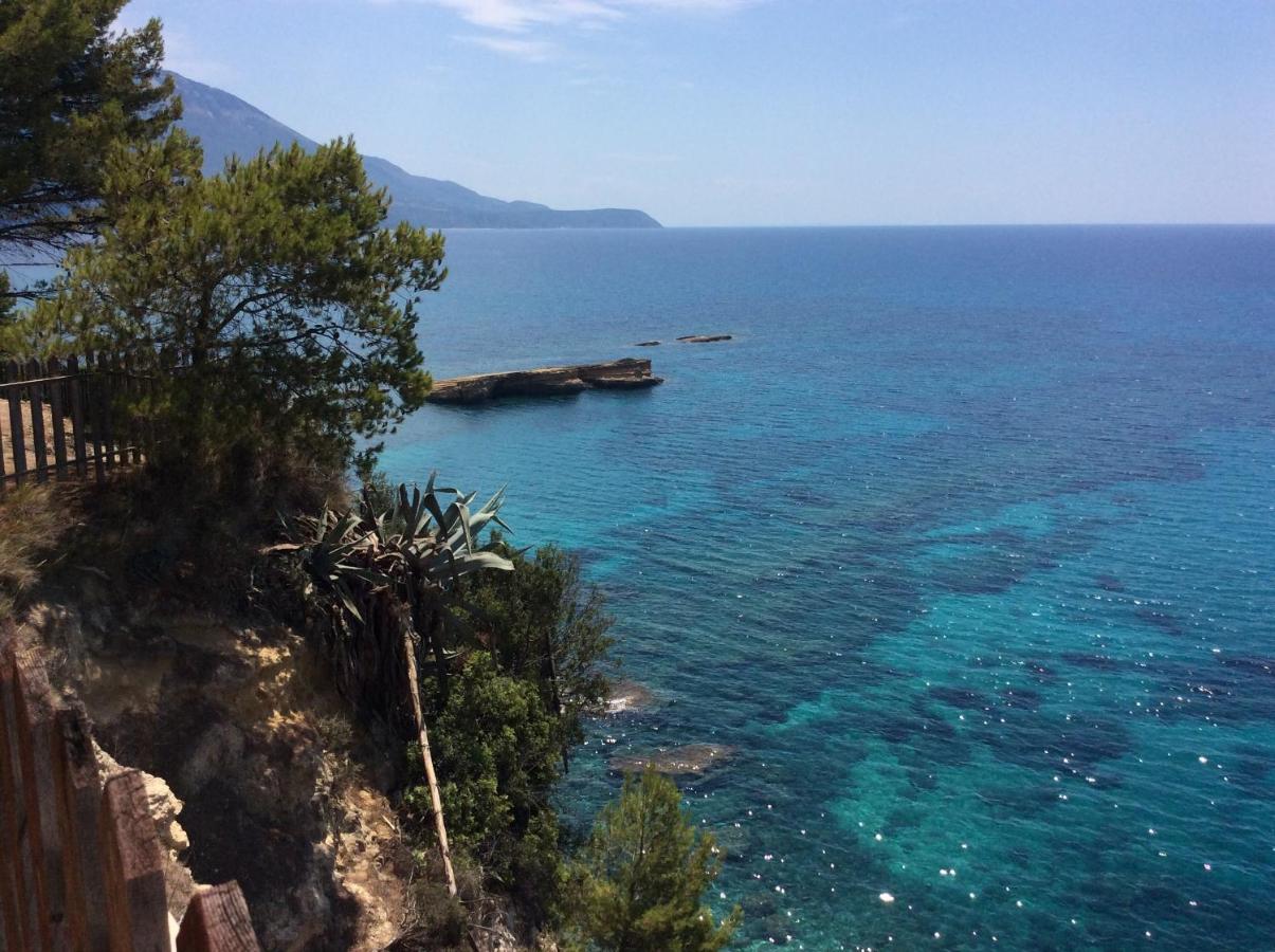Mihaila Seaside: 2 Bedroom Bungalows Kefalonia Spartià Eksteriør billede