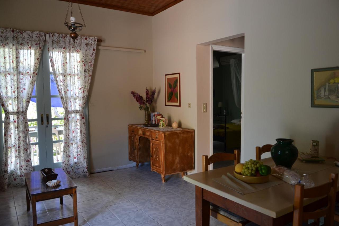 Mihaila Seaside: 2 Bedroom Bungalows Kefalonia Spartià Eksteriør billede
