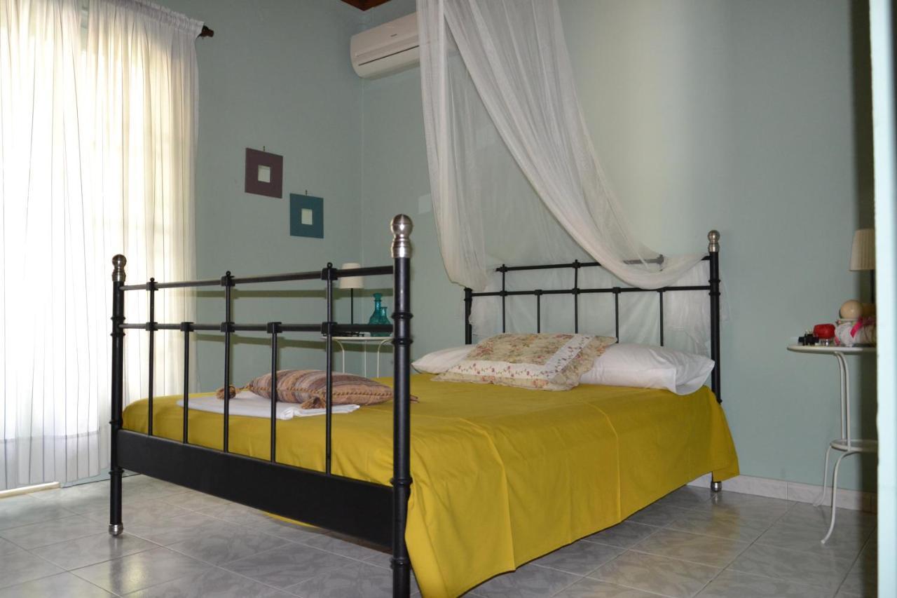 Mihaila Seaside: 2 Bedroom Bungalows Kefalonia Spartià Eksteriør billede